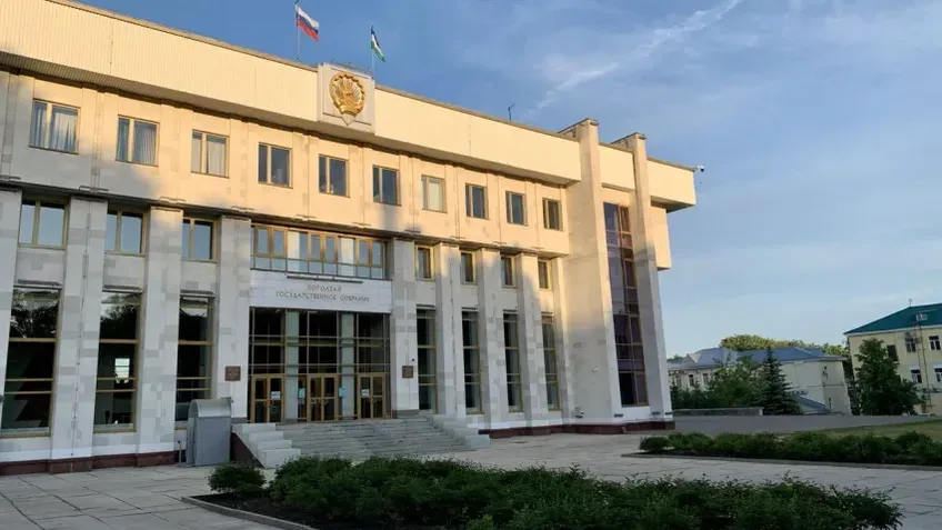 В Курултае Башкирии предложили ввести два перерыва на заседаниях