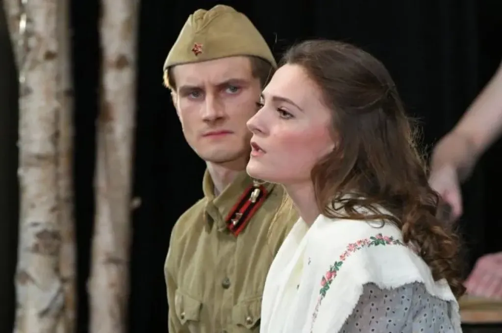 В Русдрамтеатре Уфы отметили 20-летие спектакля «Луна и листопад»