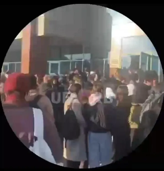 В Уфе планово эвакуировали студентов корпуса УУНиТ