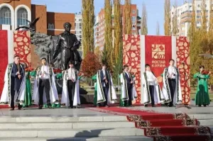 В Уфе почтили память Мустая Карима в 107-ю годовщину рождения